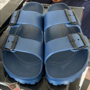 Aerothotic Navy Slip On Size 7 NWT